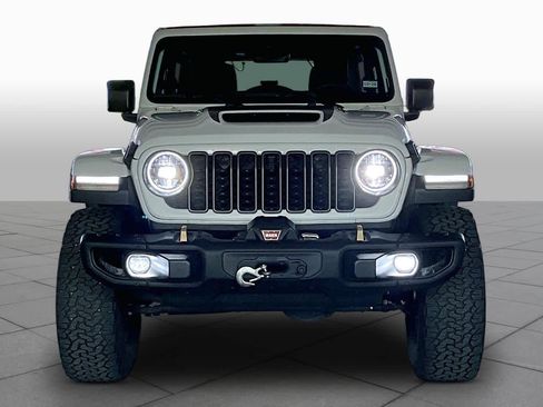 Used 2025 Jeep Wrangler Unlimited Rubicon 392 AWD/4WD image 3