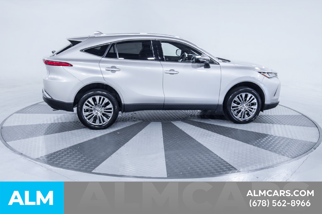 Used 2023 Toyota Venza Limited AWD/4WD image 11