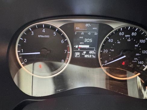 Used 2024 Nissan Kicks S FWD image 4