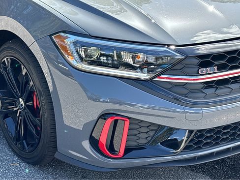 Used 2022 Volkswagen Jetta GLI Autobahn image 21