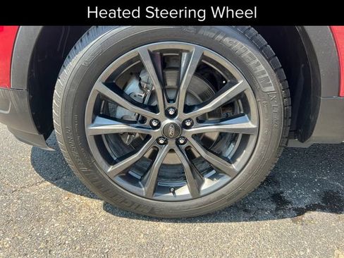 Used 2019 Ford Explorer XLT w/ Equipment Group 202A AWD/4WD image 33