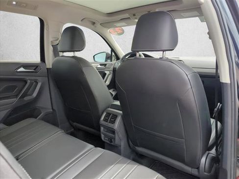 Used 2023 Volkswagen Tiguan SE FWD image 20