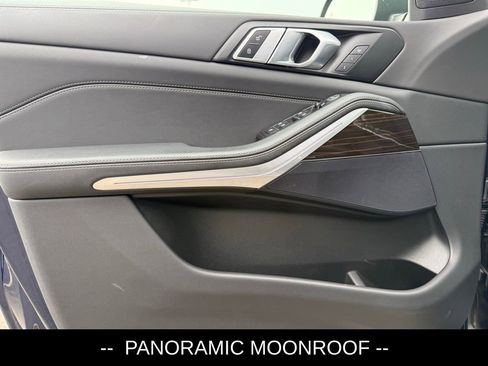 Used 2024 BMW X5 xDrive40i w/ Parking Assistance Package image 5