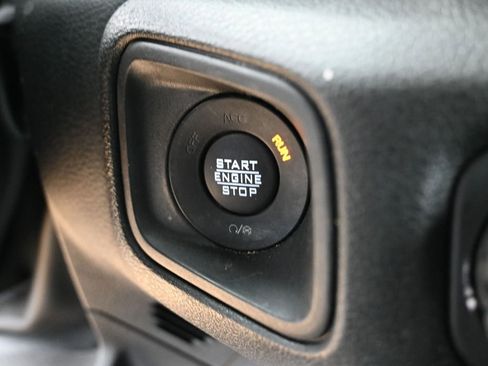 Used 2024 Jeep Wrangler Unlimited w/ Convenience Group image 22