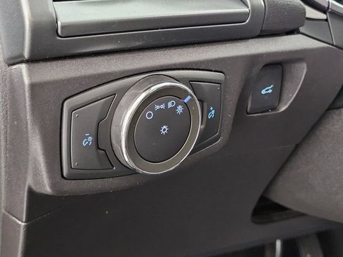 Used 2016 Ford Fusion SE FWD image 29