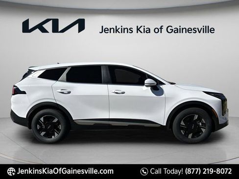 New 2026 Kia Sportage LX w/ LX Convenience Package image 2