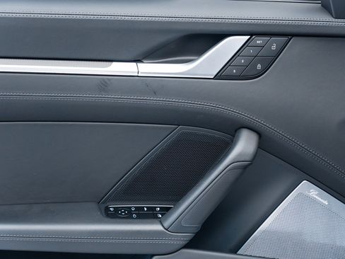 Certified 2022 Porsche 911 Turbo S AWD/4WD image 22