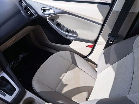 Used 2014 Ford Focus SE image 12