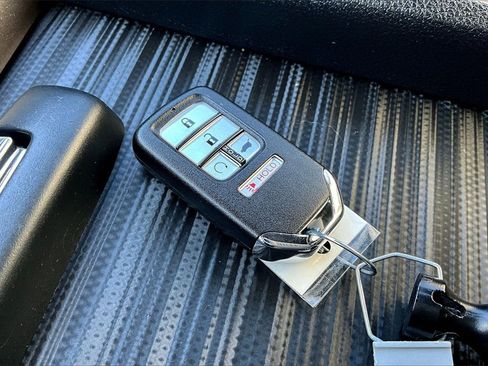 Used 2022 Honda Passport EX-L image 11