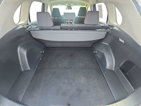 Used 2019 Toyota RAV4 LE w/ All Weather Liner Package AWD/4WD image 13
