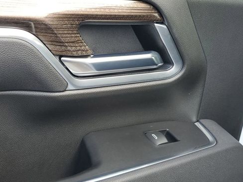 Certified 2025 Chevrolet Silverado 2500 LT image 47