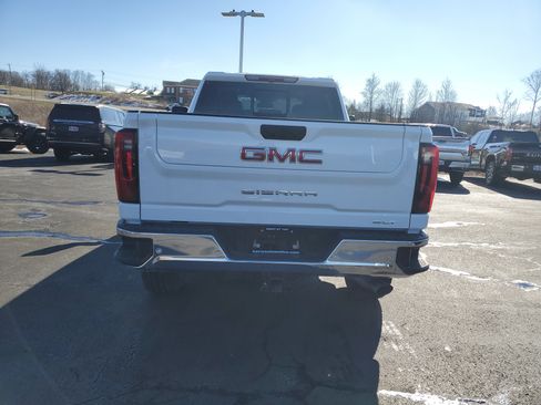 New 2026 GMC Sierra 2500 SLT w/ SLT Premium Package image 5