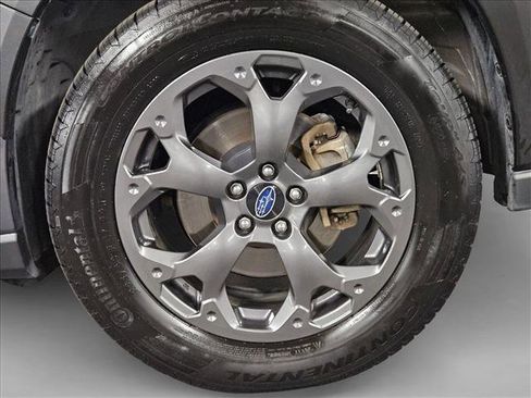 Used 2022 Subaru Crosstrek 2.5i Sport w/ Moonroof Package image 26