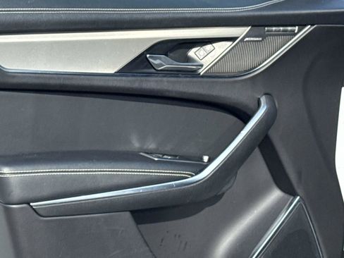 Used 2024 Jaguar F-PACE R-Dynamic S image 20