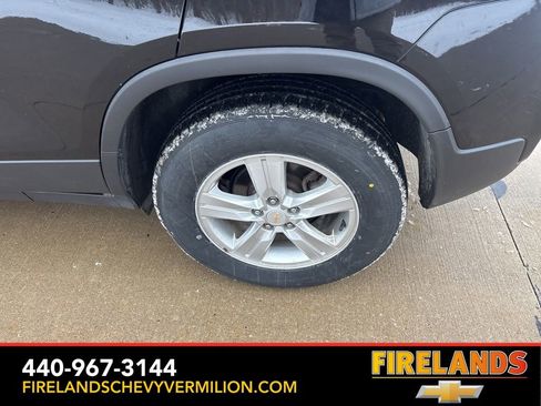 Certified 2022 Chevrolet Trax LS w/ Tint and Cruise Package image 46