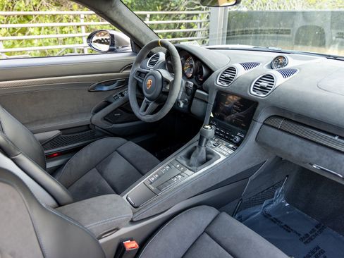 Certified 2025 Porsche 718 Cayman GT4 RS image 48