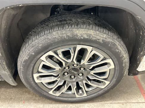 Used 2023 GMC Sierra 1500 Denali Ultimate image 5