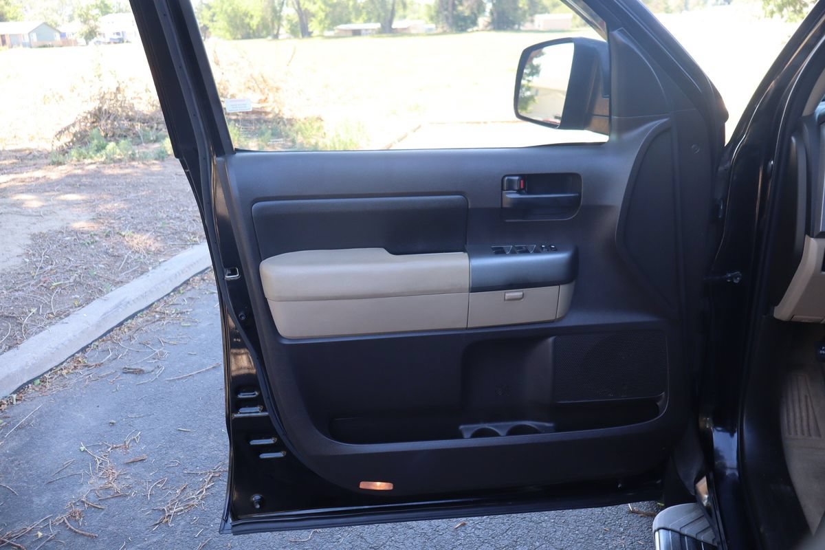 Used 2010 Toyota Tundra 2WD CrewMax w/ SR5 Pkg image 23