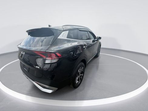 Used 2024 Kia Sportage EX image 8