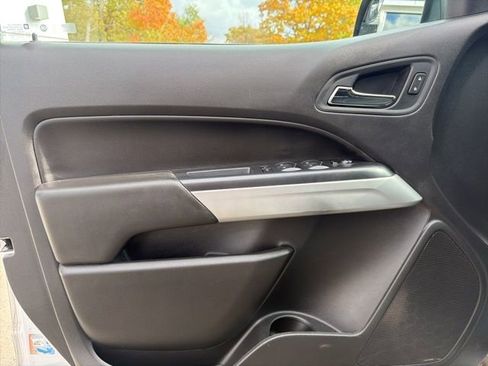 Used 2021 Chevrolet Colorado LT w/ LT Convenience Package image 21