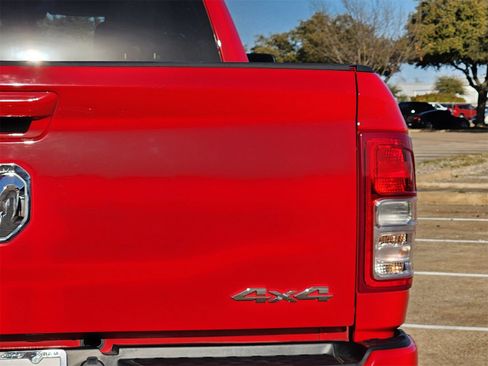 Used 2024 RAM 2500 Big Horn w/ Sport Appearance Package image 15