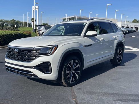 New 2026 Volkswagen Atlas SEL Premium R-Line AWD/4WD image 3
