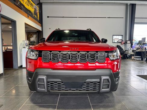 Used 2026 Jeep Cherokee Limited image 2