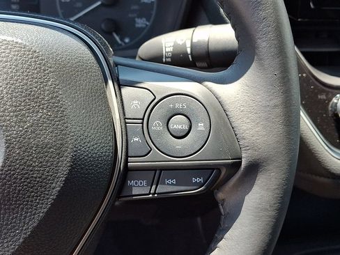 Used 2024 Toyota Corolla SE FWD image 23