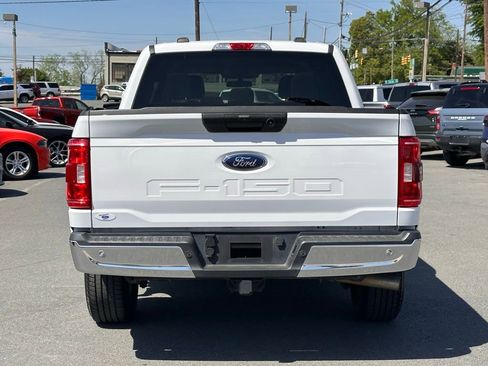 Used 2021 Ford F150 XLT w/ Trailer Tow Package RWD image 8