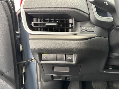Certified 2025 Toyota Grand Highlander AWD image 33