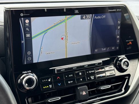 Used 2022 Toyota Highlander Platinum image 27