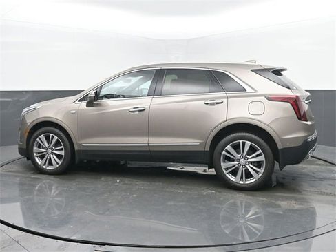 Certified 2023 Cadillac XT5 Premium Luxury w/ Technology Package image 3