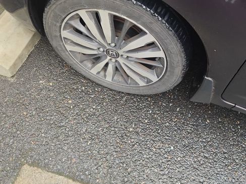 Used 2015 Honda Fit EX image 6