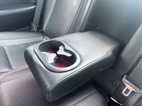 Used 2022 Dodge Challenger SXT w/ Plus Package image 33