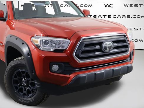 Used 2022 Toyota Tacoma SR5 w/ Technology Package RWD image 48