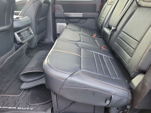 Used 2024 Ford F250 Platinum image 10