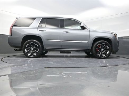 Used 2019 Cadillac Escalade Platinum image 34