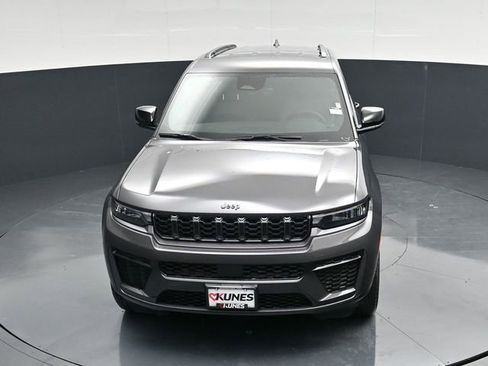 New 2026 Jeep Grand Cherokee Altitude AWD/4WD image 47