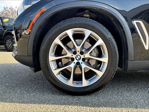 Used 2019 BMW X5 xDrive40i w/ Premium Package 2 image 8