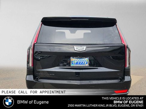 Used 2024 Cadillac Escalade ESV Sport w/ LPO, ONYX Package AWD/4WD image 4