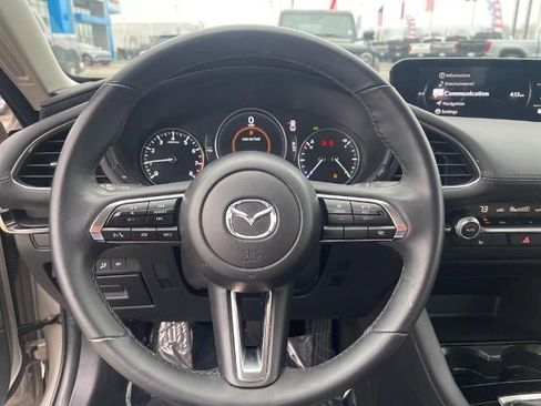 Used 2025 MAZDA MAZDA3 s image 9