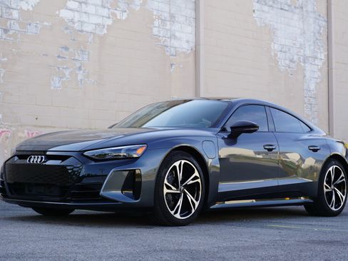 Used 2022 Audi e-tron GT Prestige w/ Prestige Package AWD/4WD image 1