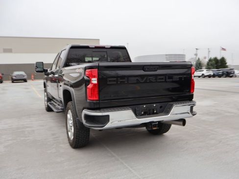 Used 2020 Chevrolet Silverado 2500 LTZ w/ LTZ Plus Package image 16