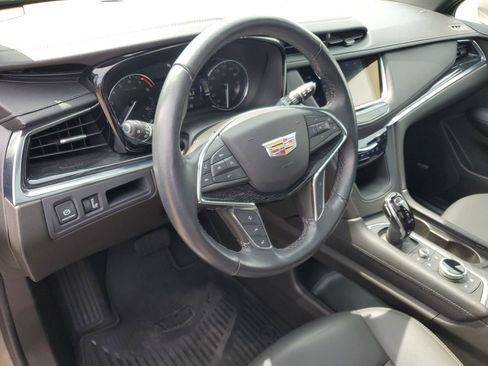 Certified 2022 Cadillac XT5 Premium Luxury AWD/4WD image 8