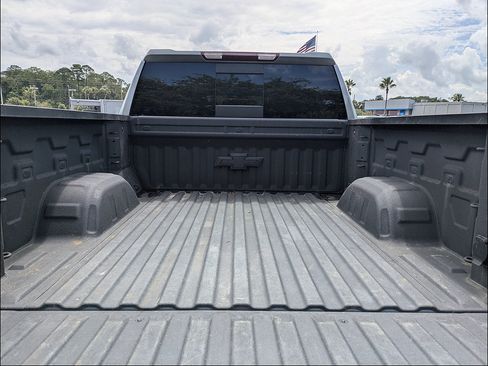 Certified 2023 Chevrolet Silverado 1500 LTZ AWD/4WD image 13