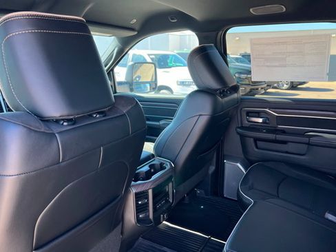 New 2026 RAM 3500 Laramie w/ Max Tow Package AWD/4WD image 19
