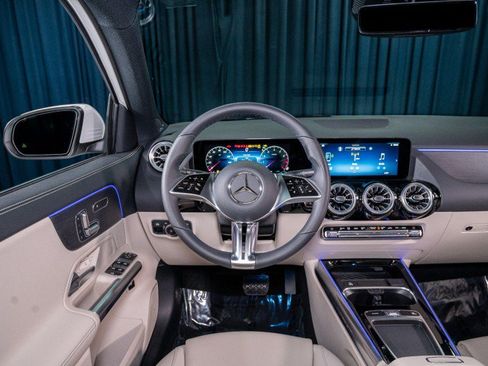 New 2026 Mercedes-Benz GLA 250 image 15
