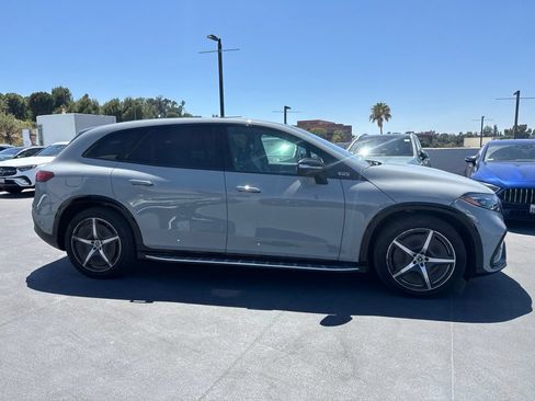 Used 2024 Mercedes-Benz EQS 580 4MATIC SUV image 4