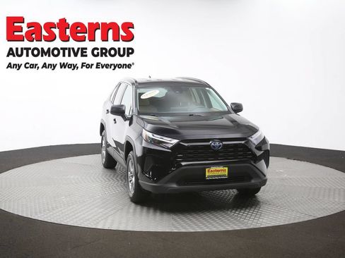 Used 2023 Toyota RAV4 LE AWD/4WD image 50