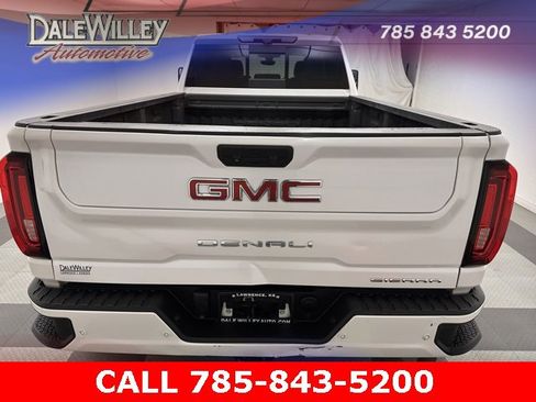 Used 2022 GMC Sierra 3500 Denali w/ Denali Ultimate Package image 5
